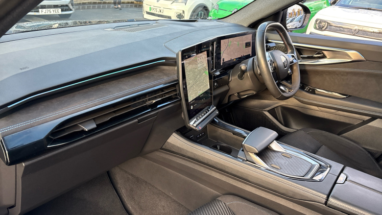 Renault Austral E-Tech FHEV Iconic Esprit Alpine 5dr Auto 4C Hybrid Estate